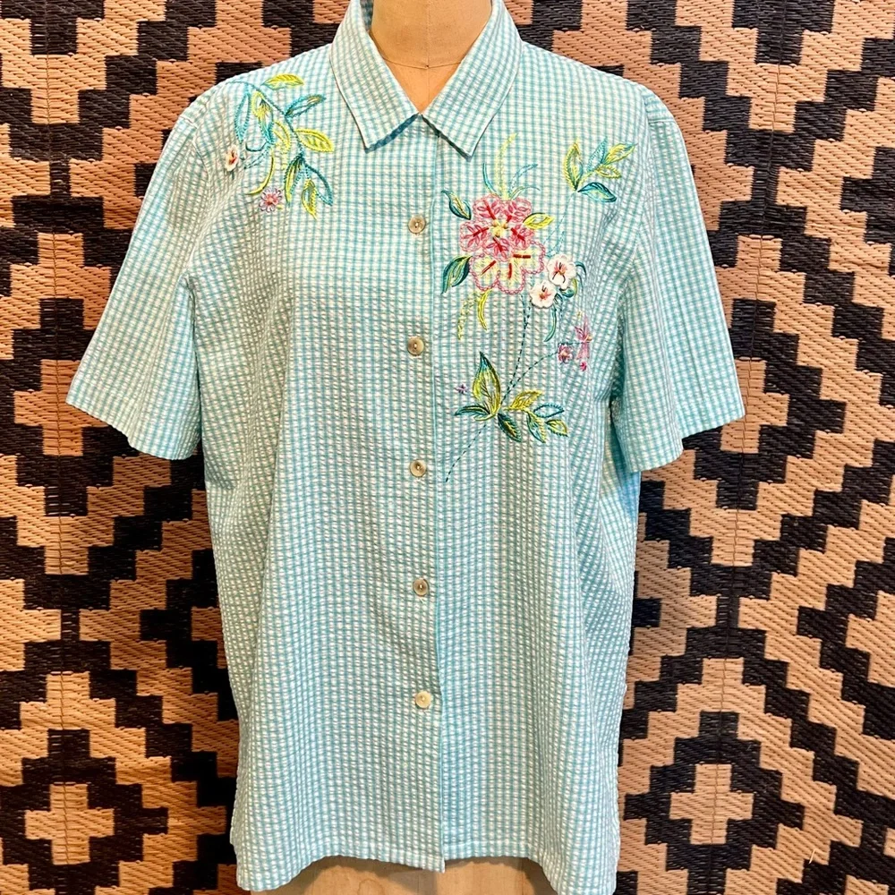 VINTAGE picnic gingham check seersucker plaid button down shirt aqua‎ floral 90s